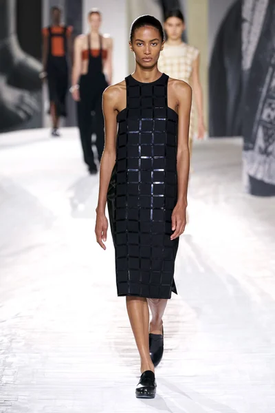 Look 42